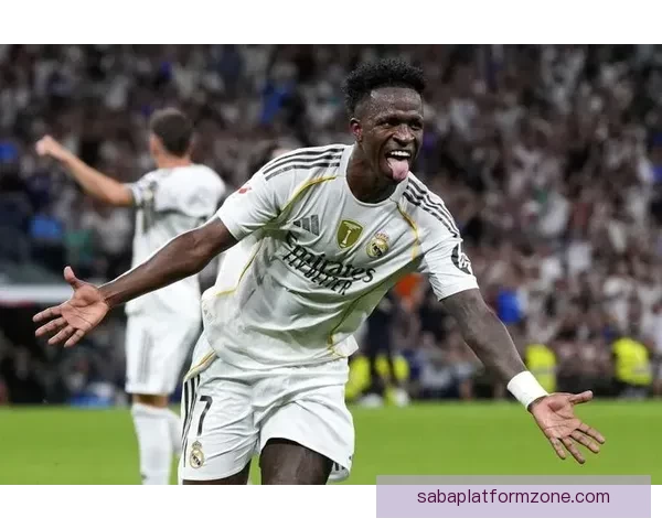 马略卡后卫赛场挑衅维尼修斯戏称其踢球如玩沙滩球